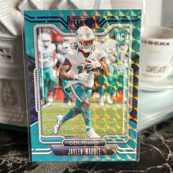 3 Jaylen Waddle Sport Cards - Picture 2 of 3